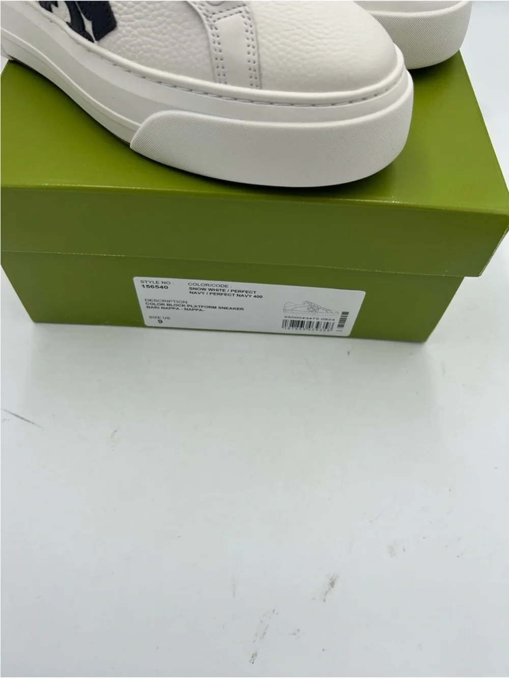 Women’s Tory Burch platform sneakers in white. Size 9 US NWT.